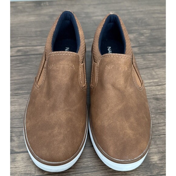 Nautica Kids Akeley Slip-On Casual Shoe Size 3,  Gently Used In Great Condition - Picture 1 of 8